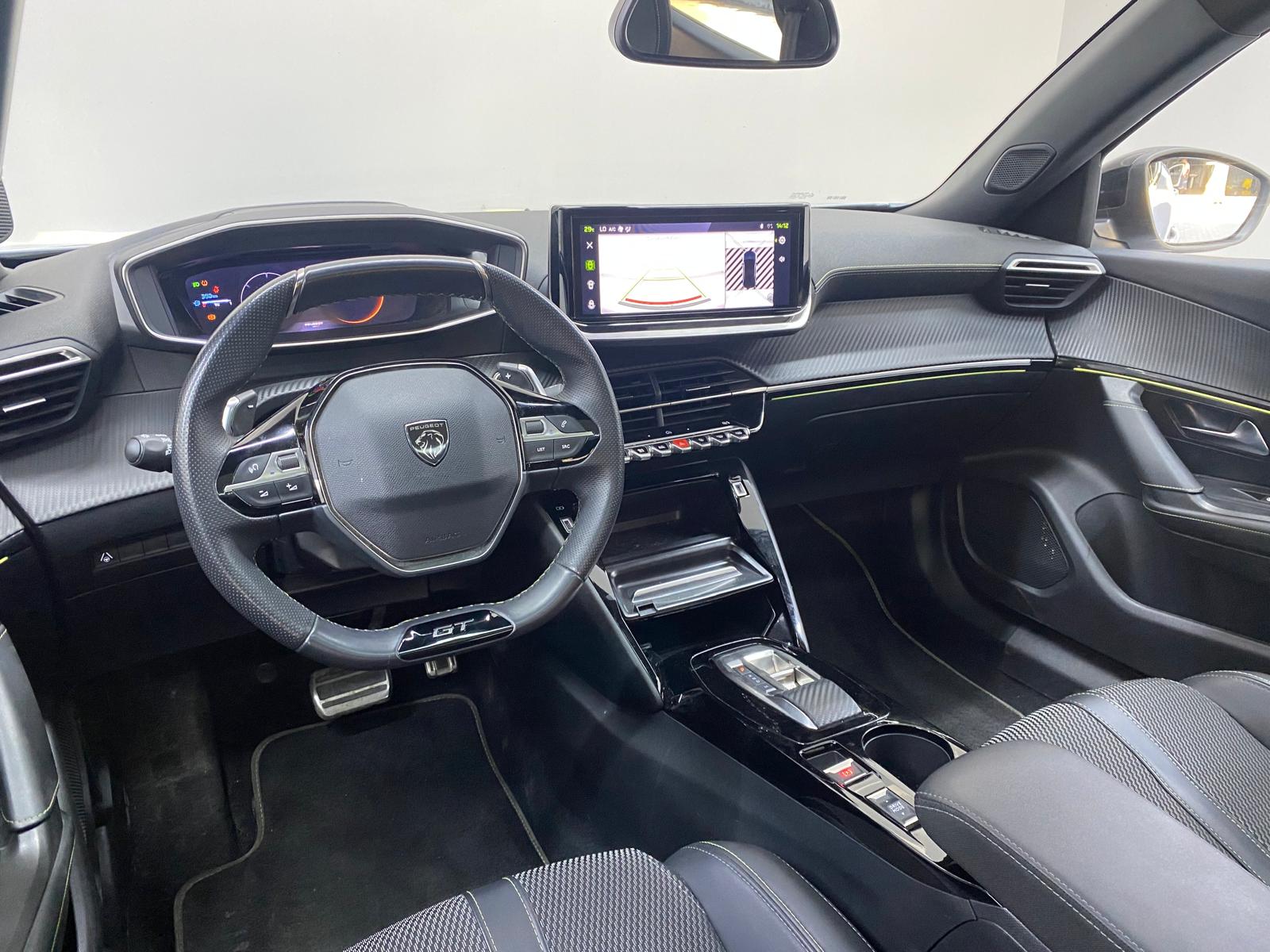 PEUGEOT 2008 26